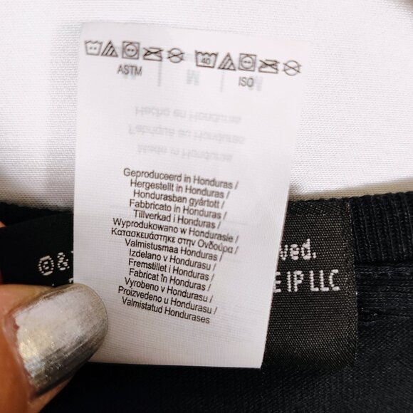 Graceland Women's Medium Elvis Presley Las Vegas Rhinestones T-Shirt NWOT - Picture 7 of 9